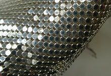 Load image into Gallery viewer, Glittery Vintage SILVER Glomesh Disco Evening Clutch Bag or Purse. Fancy Diamante Clasp Detail
