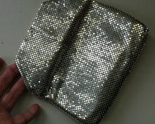 Load image into Gallery viewer, Glittery Vintage SILVER Glomesh Disco Evening Clutch Bag or Purse. Fancy Diamante Clasp Detail
