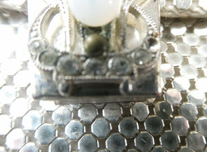 Glittery Vintage SILVER Glomesh Disco Evening Clutch Bag or Purse. Fancy Diamante Clasp Detail