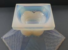 Load image into Gallery viewer, LARGE 1930s Art Deco ETLING Glass Decorative Bowl or Vase. Hexagonal Shape with Cute  
