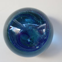 Load image into Gallery viewer, BRITISH ART GLASS. Vintage 1970s Isle of Wight Paperweight. Flame Mark Pontil
