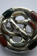 Load image into Gallery viewer, Large 1880s SCOTTISH SILVER: Victorian Knot Brooch with Inset Specimen Agate
