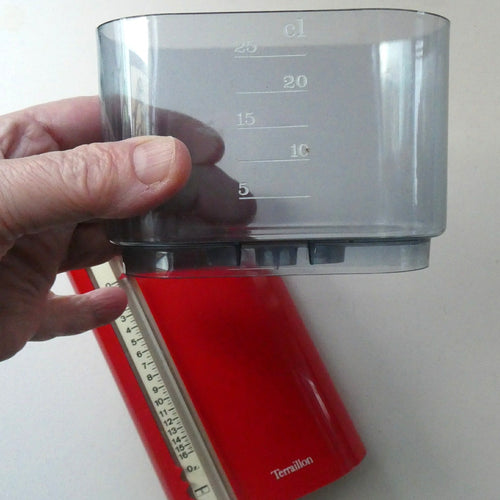 Vintage 1970s Portable Space Age Kitchen Scales by Terraillon PL350. Fabulous Scarlet Red Colour