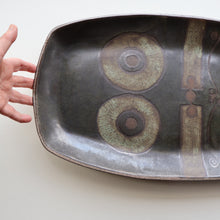 Load image into Gallery viewer, CORNISH STUDIO POTTERY. 1970s Massive Oblong Plate Made at Polperro Pottery
