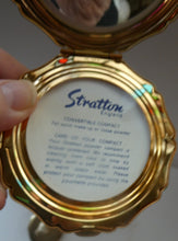 Load image into Gallery viewer, Vintage 1950s STRATTON Powder Compact with Kingfisher Design. UNUSED
