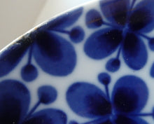 Load image into Gallery viewer, 1950s MARIANNE WESTMAN Set of SIX Side Plates by Rörstrand Sweden. &quot;Mon Amie&quot; Pattern. Diameter 6 3/4 inches

