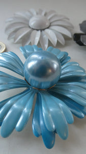 JOB LOT. Three Vintage Metal Painted LARGE Size Daisy Brooches