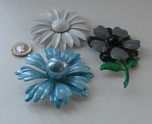 JOB LOT. Three Vintage Metal Painted LARGE Size Daisy Brooches