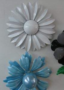 JOB LOT. Three Vintage Metal Painted LARGE Size Daisy Brooches