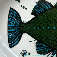 Load image into Gallery viewer, 1970's AQUARIUS Oval Plate. WASHINGTON POTTERY. Quirky Green Fish
