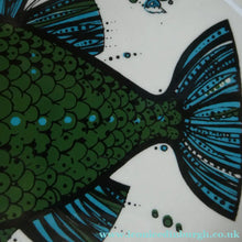 Load image into Gallery viewer, 1970's AQUARIUS Oval Plate. WASHINGTON POTTERY. Quirky Green Fish
