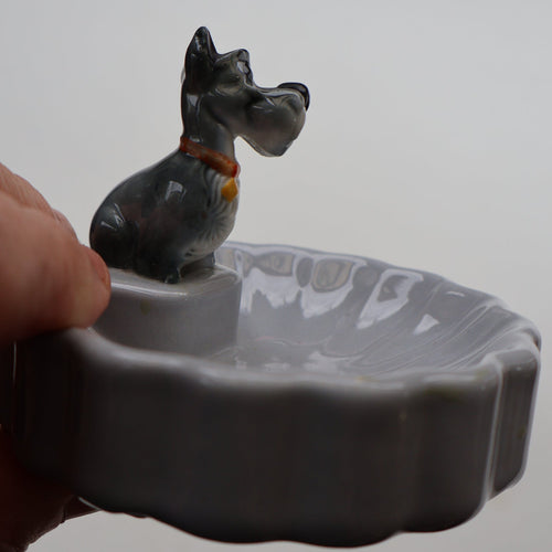 DISNEY INTEREST. Rare 1950s WADE Pin Tray with applied Wade Model of Jock (from Lady and the Tramp)