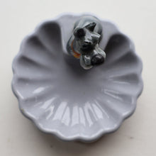 Load image into Gallery viewer, DISNEY INTEREST. Rare 1950s WADE Pin Tray with applied Wade Model of Jock (from Lady and the Tramp)
