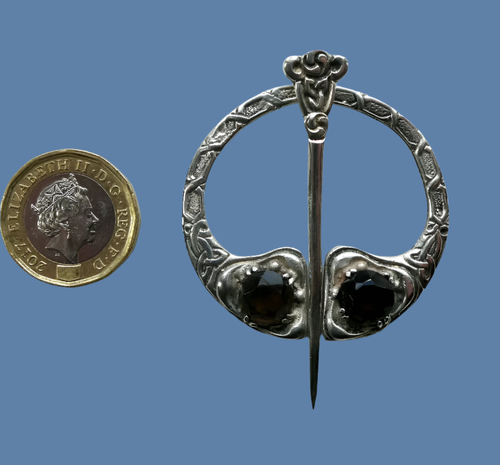Silver penannular brooch 2025