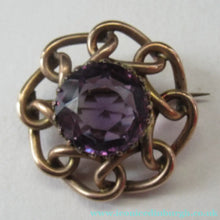 Load image into Gallery viewer, Vintage 9ct Gold Brooch. Beautifully Made Solid Gold Brooch Set with Faceted Amethyst Stone - Vintage Gold Brooch
