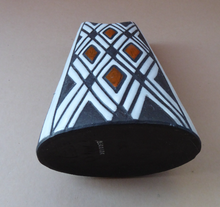 Load image into Gallery viewer, Rare 1950s Michael Andersen TRIBAL HARLEKIN Pattern Vase. Model 5740. Excellent Condition
