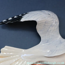 Load image into Gallery viewer, A/ LARGE Vintage BESWICK Seagull Wall Plaque. Model Number 658/1
