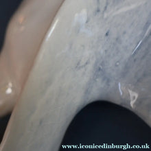 Load image into Gallery viewer, A/ LARGE Vintage BESWICK Seagull Wall Plaque. Model Number 658/1
