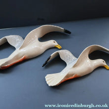 Load image into Gallery viewer, A/ LARGE Vintage BESWICK Seagull Wall Plaque. Model Number 658/1
