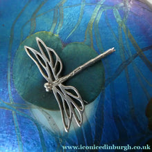 Load image into Gallery viewer, GLASFORM Paperweight by John Ditchfield. Iridescent Lily Pad with Silver Dragonfly Embellishment
