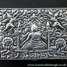 Load image into Gallery viewer, ANTIQUE 1870s Indian Chased Silver Oblong Snuff Box. TRICHINOPOLY.
