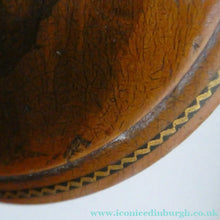 Load image into Gallery viewer, Antique 19th Century Dark MAUCHLINE Ware Thread Box.
