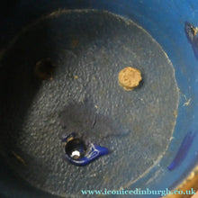 Load image into Gallery viewer, Antique 19th Century Dark MAUCHLINE Ware Thread Box.
