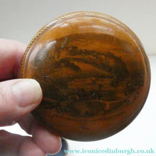 Load image into Gallery viewer, Antique 19th Century Dark MAUCHLINE Ware Thread Box.
