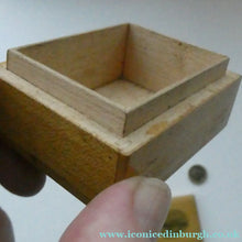 Load image into Gallery viewer, Antique 19th Century MAUCHLINE Ware Box with a View of Portobello Pier
