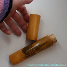 Load image into Gallery viewer, Antique 19th Century MAUCHLINE Ware Cylindrical NEEDLE CASE with image of the Scott Monument, Edinburgh
