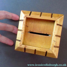 Load image into Gallery viewer, Antique Mauchline Money Box Bank. Robert Burns Cottage
