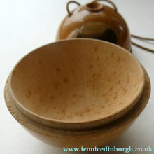 Load image into Gallery viewer, Antique 19th Century MAUCHLINE Ware String Box or Ball. View of Peebles, High Street
