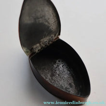 Load image into Gallery viewer, Antique Late 18th Century GEORGIAN Copper (Tin Lined) Navette Shaped Snuff Box
