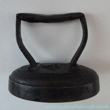 Load image into Gallery viewer, Antique MINIATURE TOY 19th century Laundry Cast Iron Sad Iron or Flat Iron. Excellent Condition
