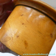 Load image into Gallery viewer, Antique SCOTTISH 19th Century MAUCHLINE Ware Trinket Box (c 1880), with an image of Holyrood Palace
