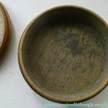 Load image into Gallery viewer, Antique SCOTTISH 19th Century MAUCHLINE Ware Trinket Box (c 1880), with an image of Holyrood Palace
