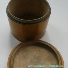 Load image into Gallery viewer, Antique SCOTTISH 19th Century MAUCHLINE Ware Trinket Box (c 1880), with an image of Holyrood Palace
