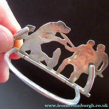 Load image into Gallery viewer, Antique Scottish Silver. 1890s Hamilton &amp; Inches Hallmarked Menu Holder: BEAR HUNT
