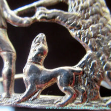 Load image into Gallery viewer, Antique Scottish Silver. 1890s Hamilton &amp; Inches Hallmarked Menu Holder: BEAR HUNT
