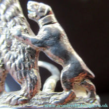 Load image into Gallery viewer, Antique Scottish Silver. 1890s Hamilton &amp; Inches Hallmarked Menu Holder: BEAR HUNT

