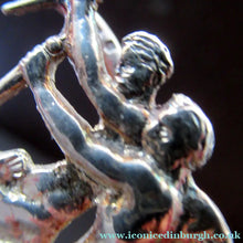 Load image into Gallery viewer, Antique Scottish Silver. 1890s Hamilton &amp; Inches Hallmarked Menu Holder: BEAR HUNT
