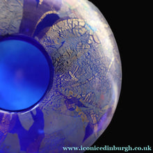 Load image into Gallery viewer, Azurene Vintage 1980s ISLE OF WIGHT Glass Royal Blue and Gold Squat Vase (with label)
