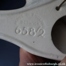 Load image into Gallery viewer, B/ Large Vintage BESWICK Seagull Wall Plaque. Model Number 658/2
