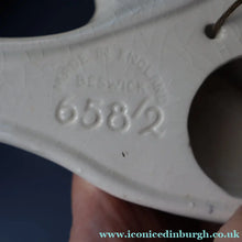 Load image into Gallery viewer, B/ Large Vintage BESWICK Seagull Wall Plaque. Model Number 658/2
