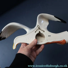 Load image into Gallery viewer, B/ Large Vintage BESWICK Seagull Wall Plaque. Model Number 658/2
