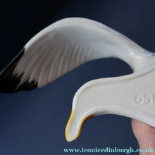 Load image into Gallery viewer, B/ Large Vintage BESWICK Seagull Wall Plaque. Model Number 658/2
