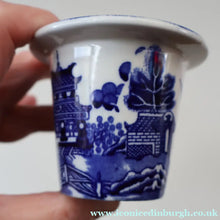 Load image into Gallery viewer, RARE 1920s ROYAL DOULTON Miniature Meat Pot. Flow Blue with Traditional Willow Pattern - British Ceramics
