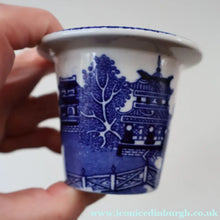 Load image into Gallery viewer, RARE 1920s ROYAL DOULTON Miniature Meat Pot. Flow Blue with Traditional Willow Pattern - British Ceramics
