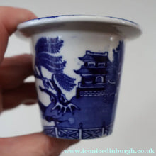 Load image into Gallery viewer, RARE 1920s ROYAL DOULTON Miniature Meat Pot. Flow Blue with Traditional Willow Pattern - British Ceramics
