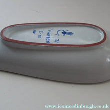 Load image into Gallery viewer, Vintage 1950s Swedish Stig Lindberg Leaf Pattern Dish
